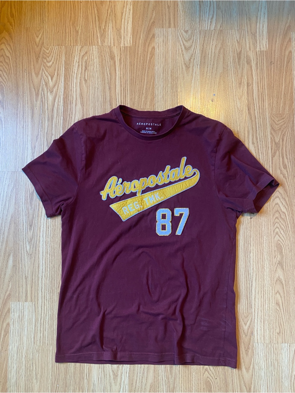 Y2K Aeropostale Burgandy Patched T Shirt Men's Medium